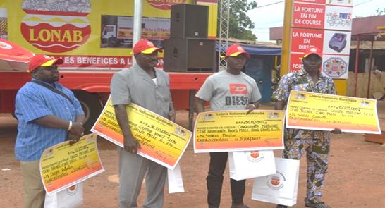 4 heureux gagnants au PMU en ligne